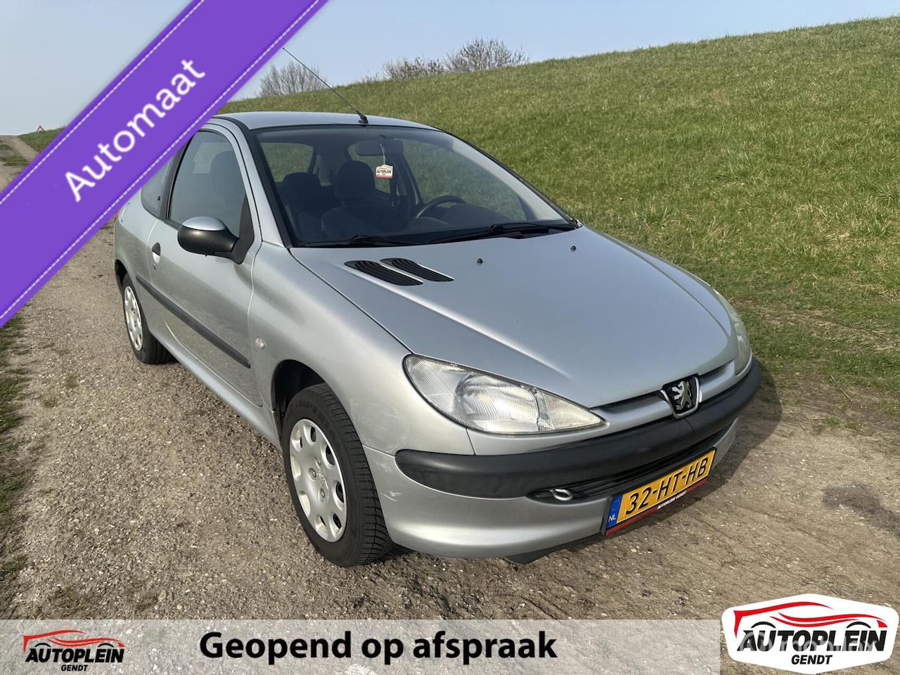 Peugeot 206 - 1.4 XT AUTOMAAT - AutoWereld.nl