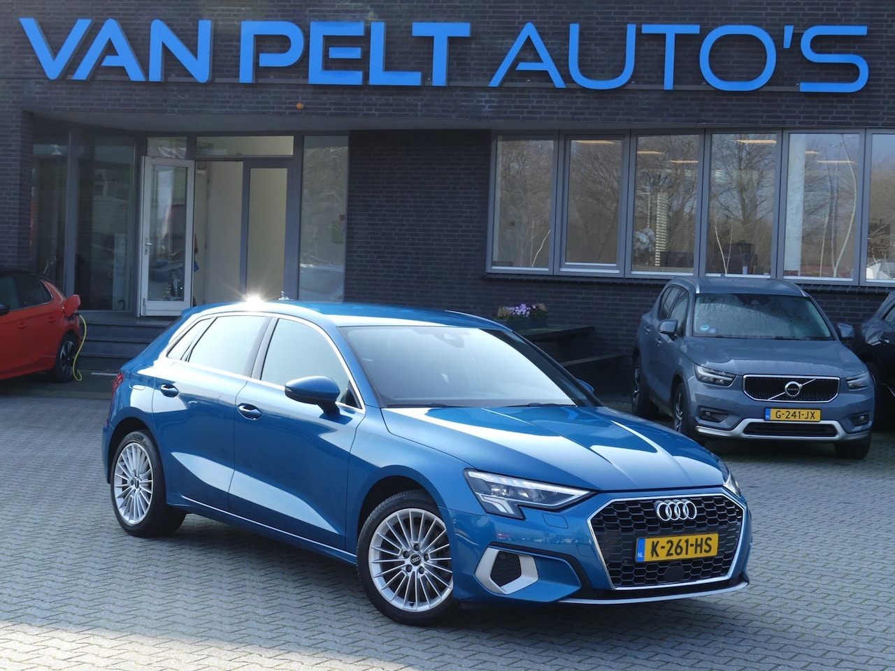 Audi A3 Sportback - 30 TFSI S-Tronic Business edition - AutoWereld.nl
