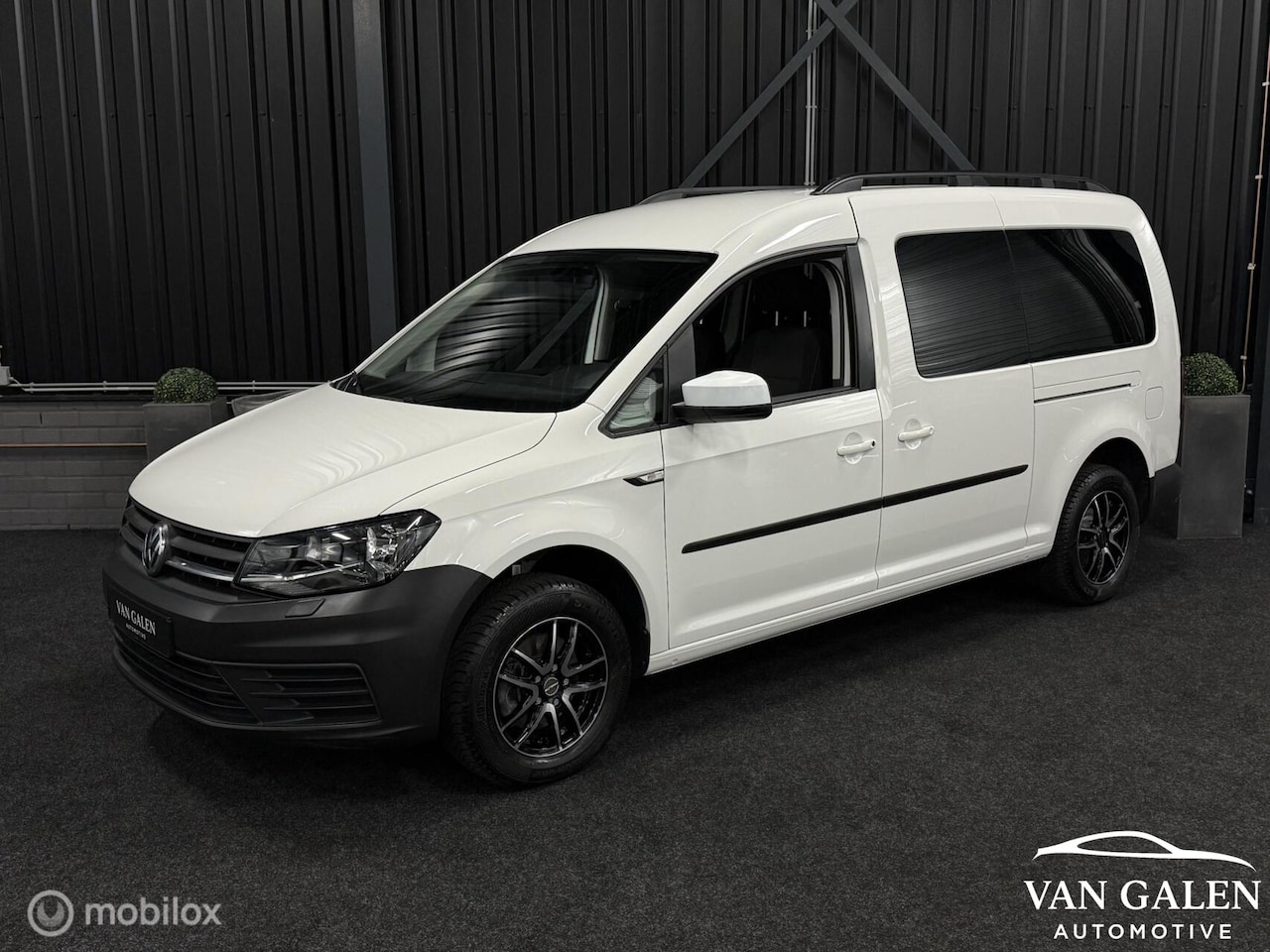 Volkswagen Caddy Maxi - TSI Airco|Trekhaak|Camera|Navi|Pdc - AutoWereld.nl