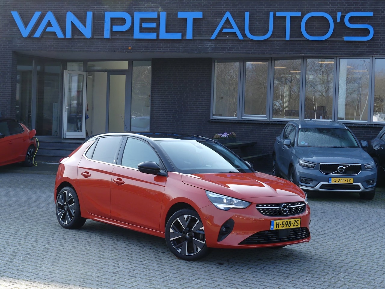 Opel Corsa-e - Elegance 50 kWh / ADAPTIVE CRUISE / LED / WINTERPACK - AutoWereld.nl