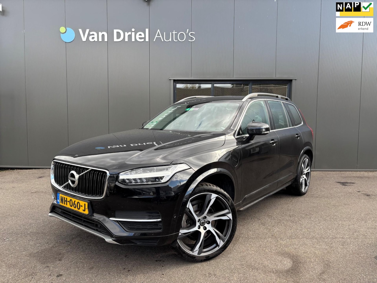 Volvo XC90 - 2.0 T8 Twin Engine AWD Momentum 7pers / Trekhaak! - AutoWereld.nl