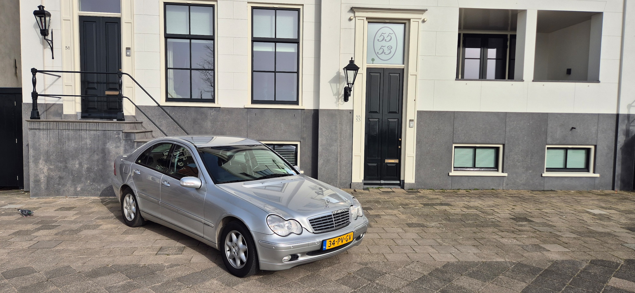 Mercedes-Benz C-klasse - 200 K. Elegance AUTOMAAT 1E EIGENAAR DEALERONDERHOUDEN NIEUWSRAAT ALTIJD BINNEN GESTAAN - AutoWereld.nl