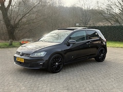 Volkswagen Golf - 1.4 TSI ACT Highline PANO I MASSAGE I DYNAUDIO I VOLLE AUTO