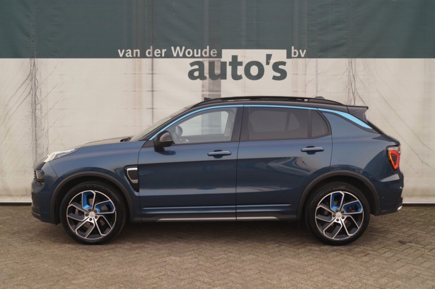 Lynk & Co 01 - 1.5 Plug-in Hybrid Automaat -PANO-ECC-CAM-NAVI- - AutoWereld.nl