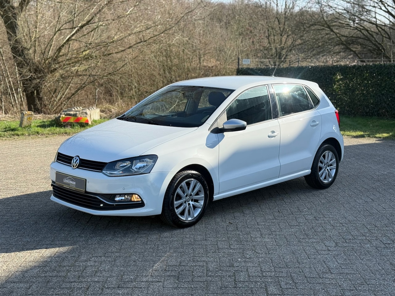 Volkswagen Polo - 1.2 TSI Highline VOLLE AUTO I CRUISE I PDC I NWE APK I WEINIG KM - AutoWereld.nl