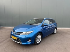 Toyota Auris Touring Sports - 1.8 Hybrid Lease+ PANORMADAK | ONDERHOUDSBOEKJE