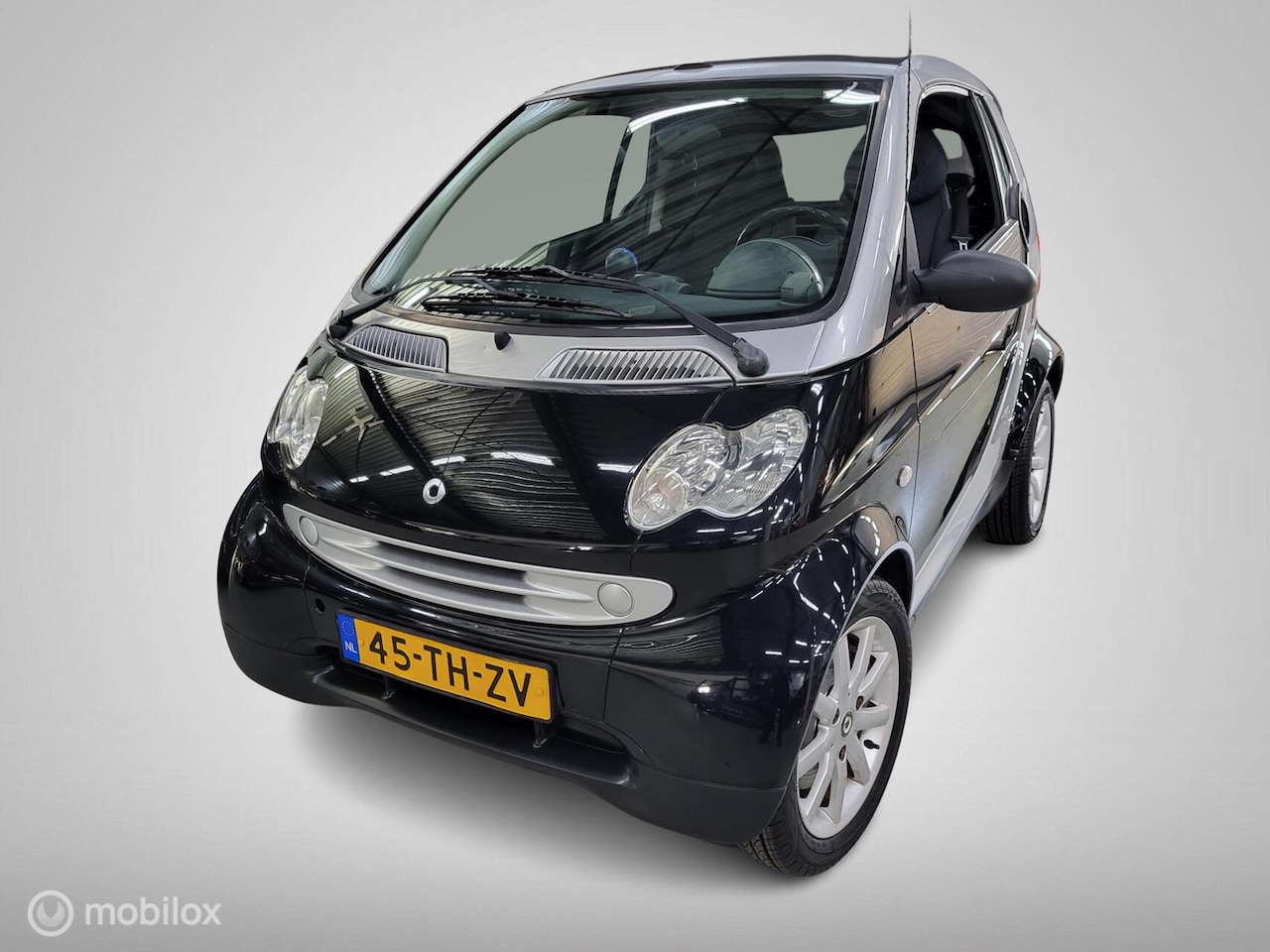 Smart Fortwo cabrio - 0.7 pure Automaat/Airco/Nap/Nieuwe Apk - AutoWereld.nl