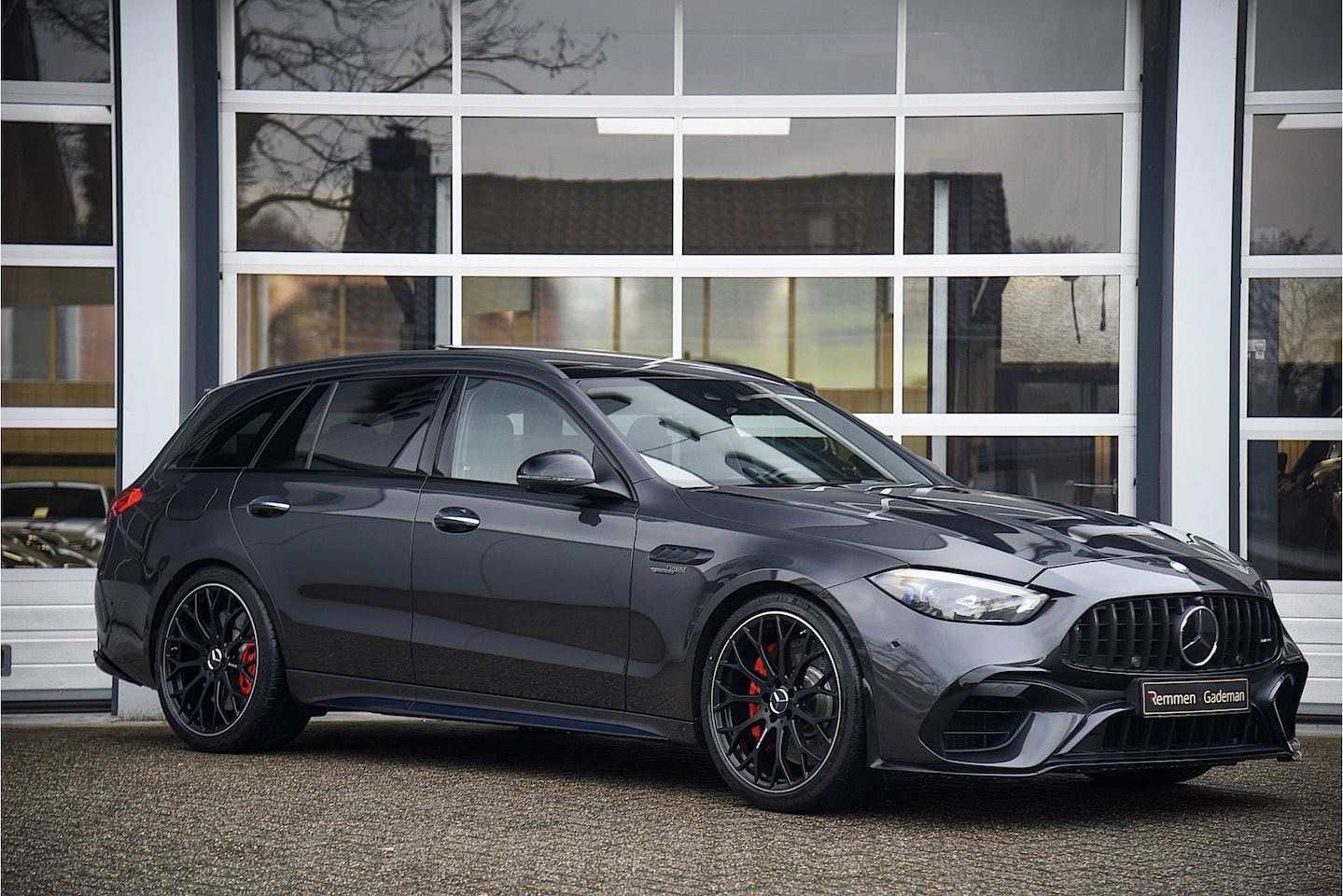 Mercedes-Benz C-klasse Estate - AMG 63 S E Performance Night Edition AMG 63 S E Performance Night Edition - AutoWereld.nl