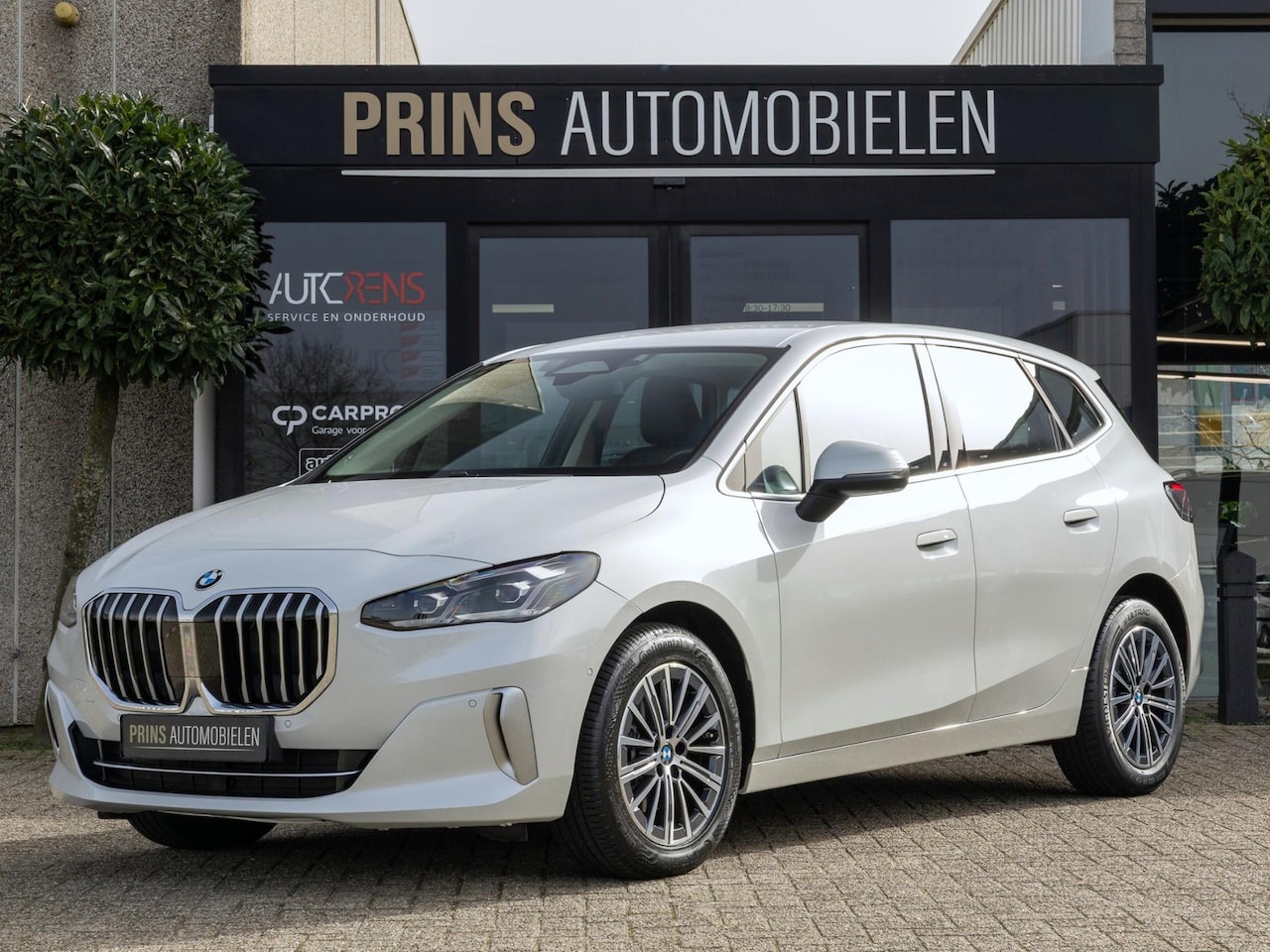 BMW 2-serie Active Tourer - 218i Luxury|Leder|Camera|Keyless - AutoWereld.nl