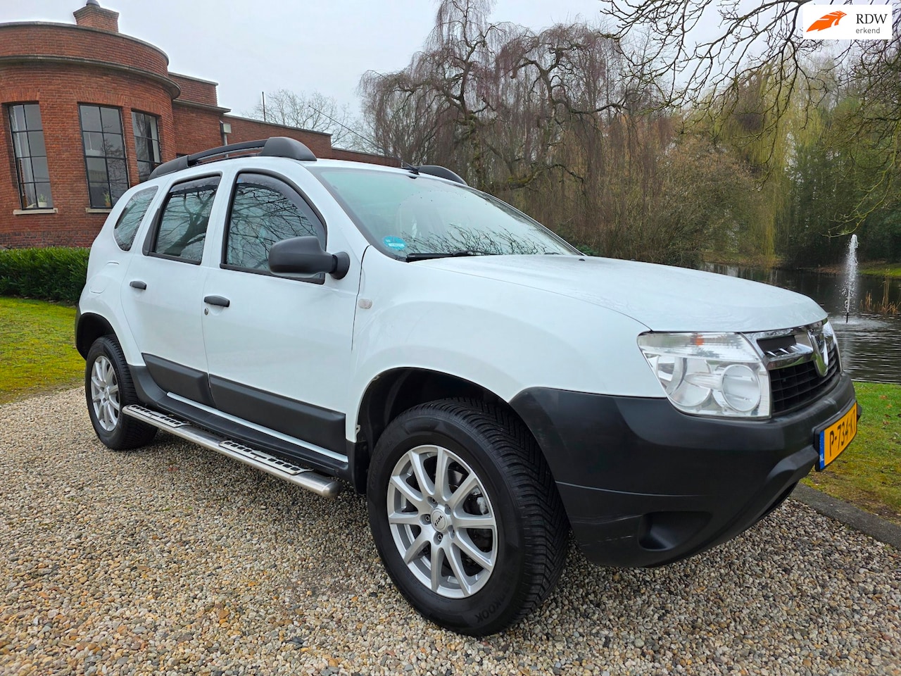 Dacia Duster - 1.6 Lauréate 2wd AIRCO *apk:04-2027* - AutoWereld.nl