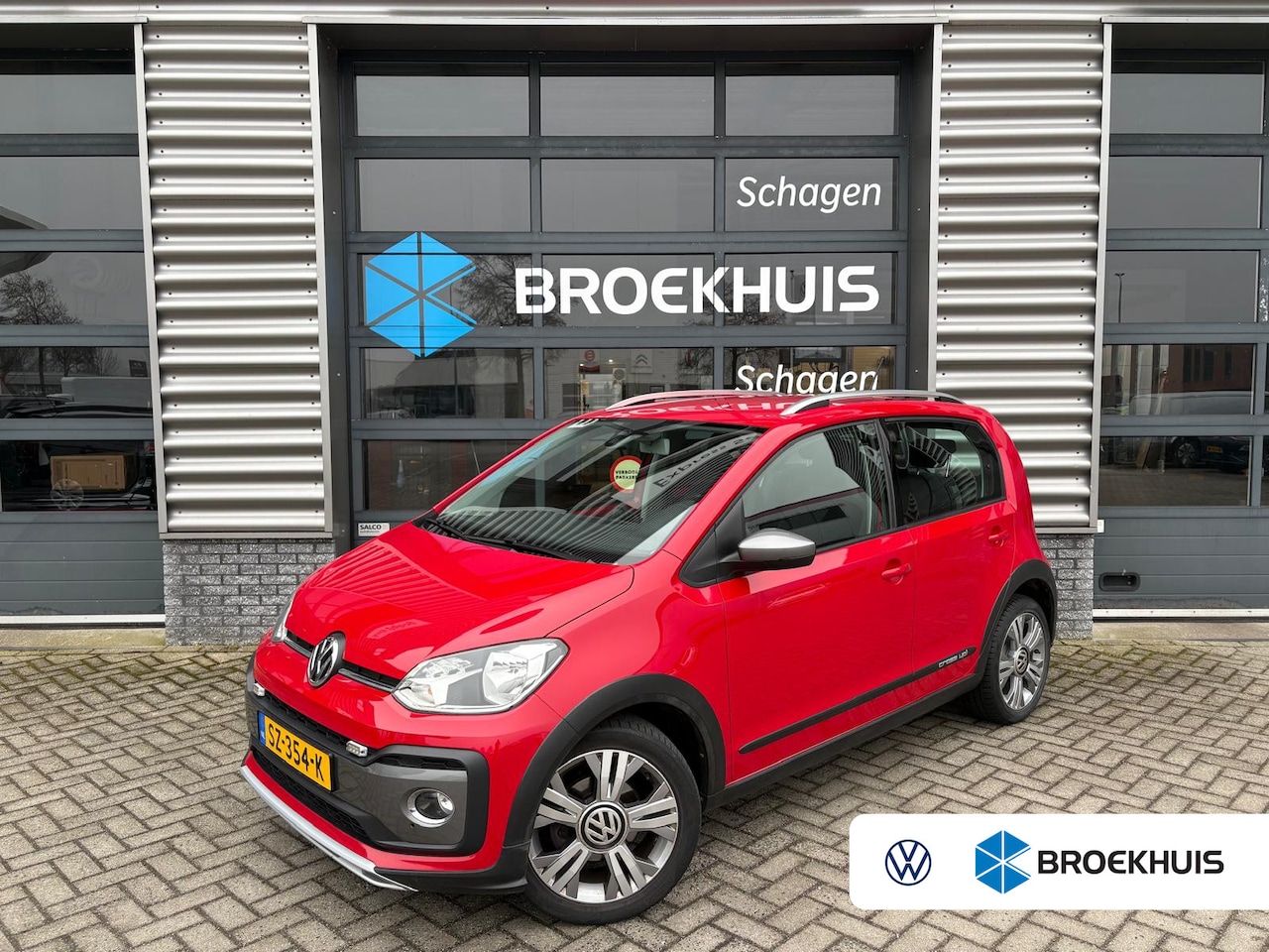 Volkswagen Up! - 1.0 BMT 75 pk cross | Airco | Cruise control | Parkeersensoor | - AutoWereld.nl