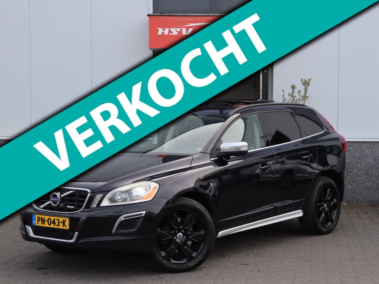 Volvo XC60 - 2.4 D5 AWD R-Design panodak LEER automaat - AutoWereld.nl