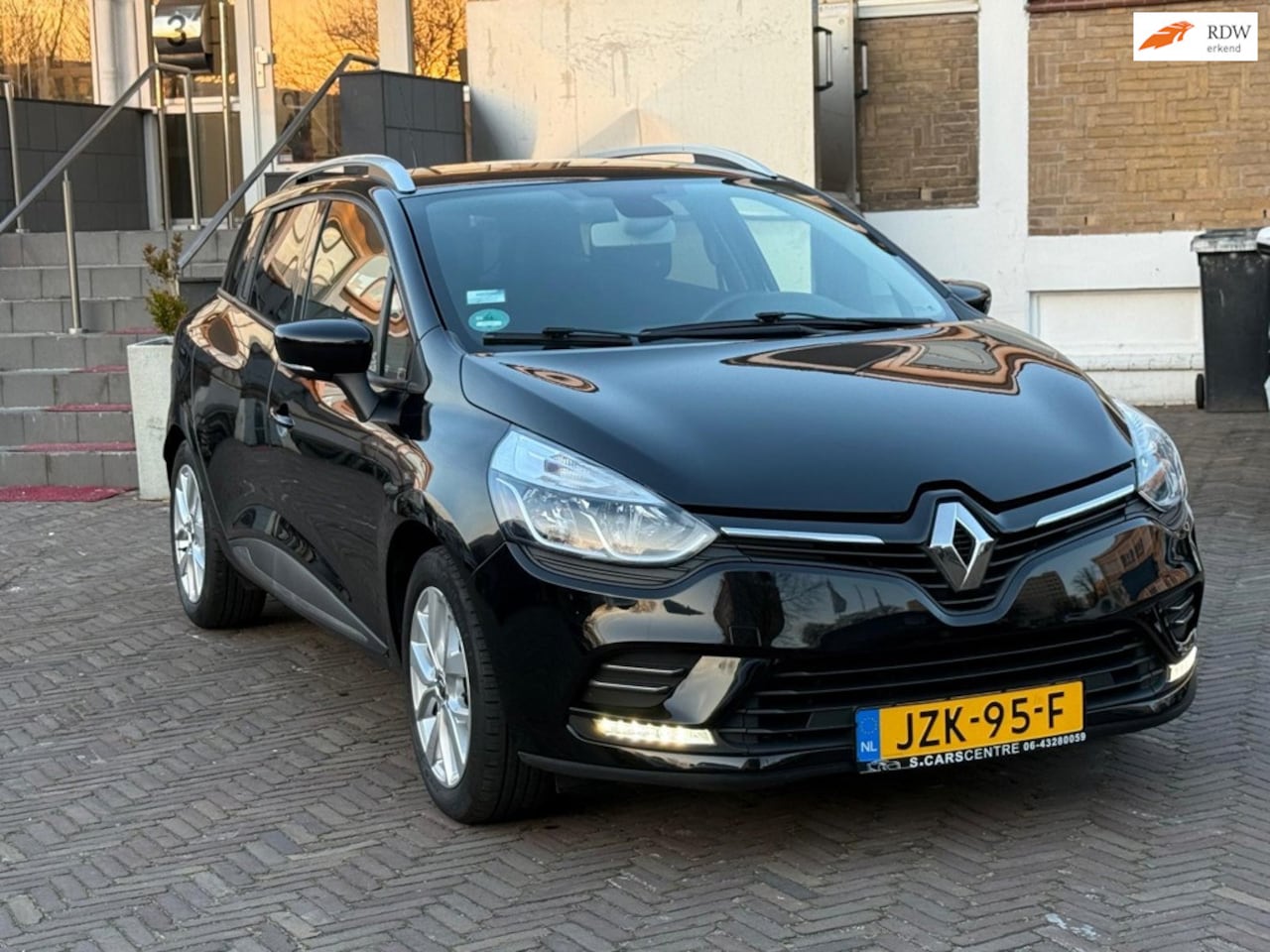 Renault Clio Estate - 0.9 TCe Limited 0.9 TCe Limited - AutoWereld.nl