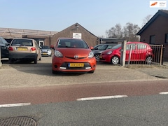 Toyota Aygo - 1.0 VVT-i Dynamic Orange