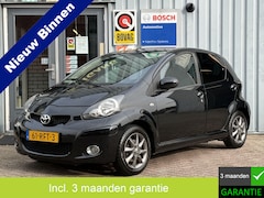 Toyota Aygo - 1.0-12V Dynamic | AIRCO | LICHTMETAAL | NW APK | RIJKLAARPRIJS |