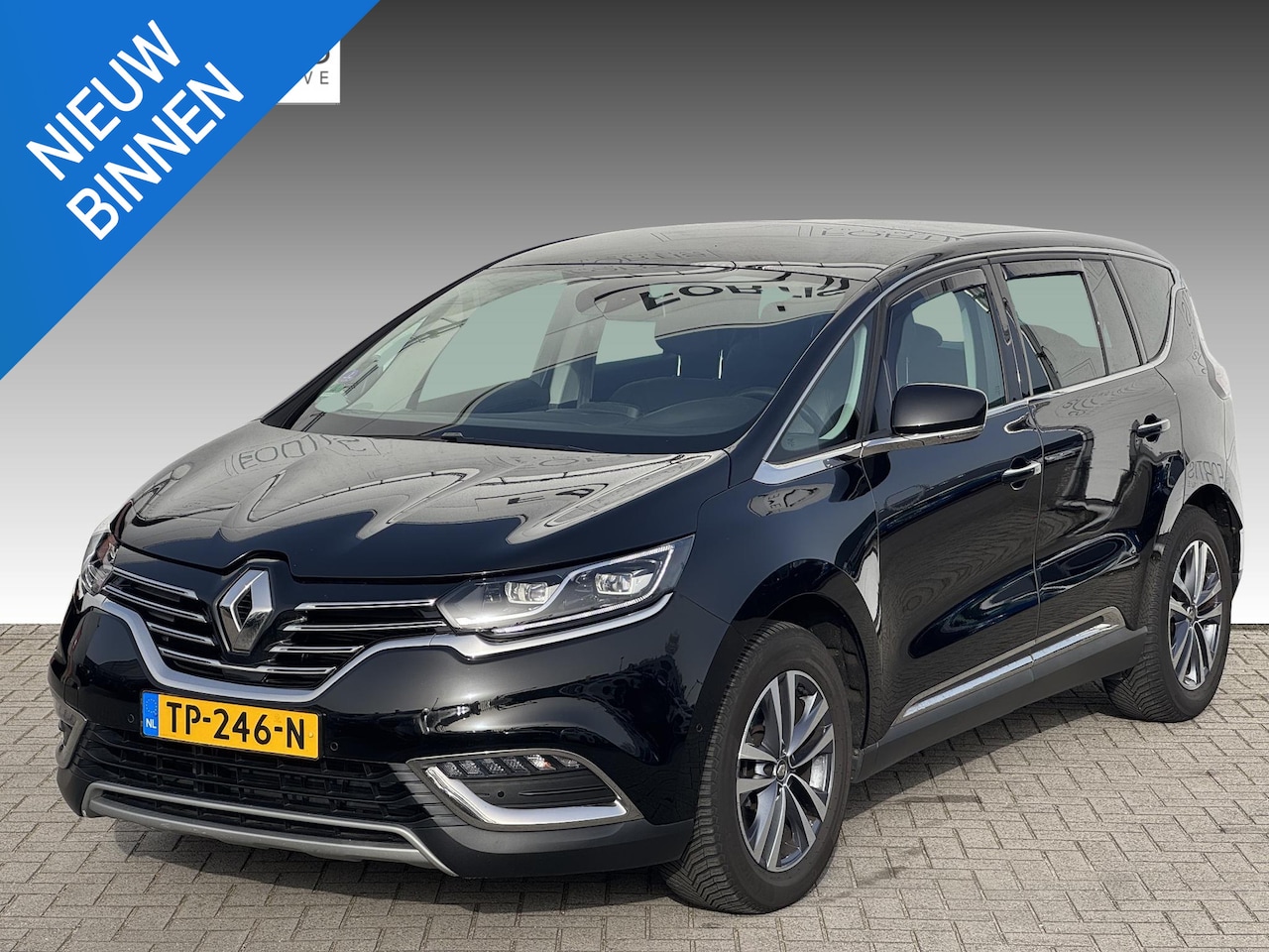 Renault Espace - 1.8 TCe Intens 7p. NL-AUTO | PANODAK | 1/2 LEDER | 225 PK | TREKHAAK - AutoWereld.nl