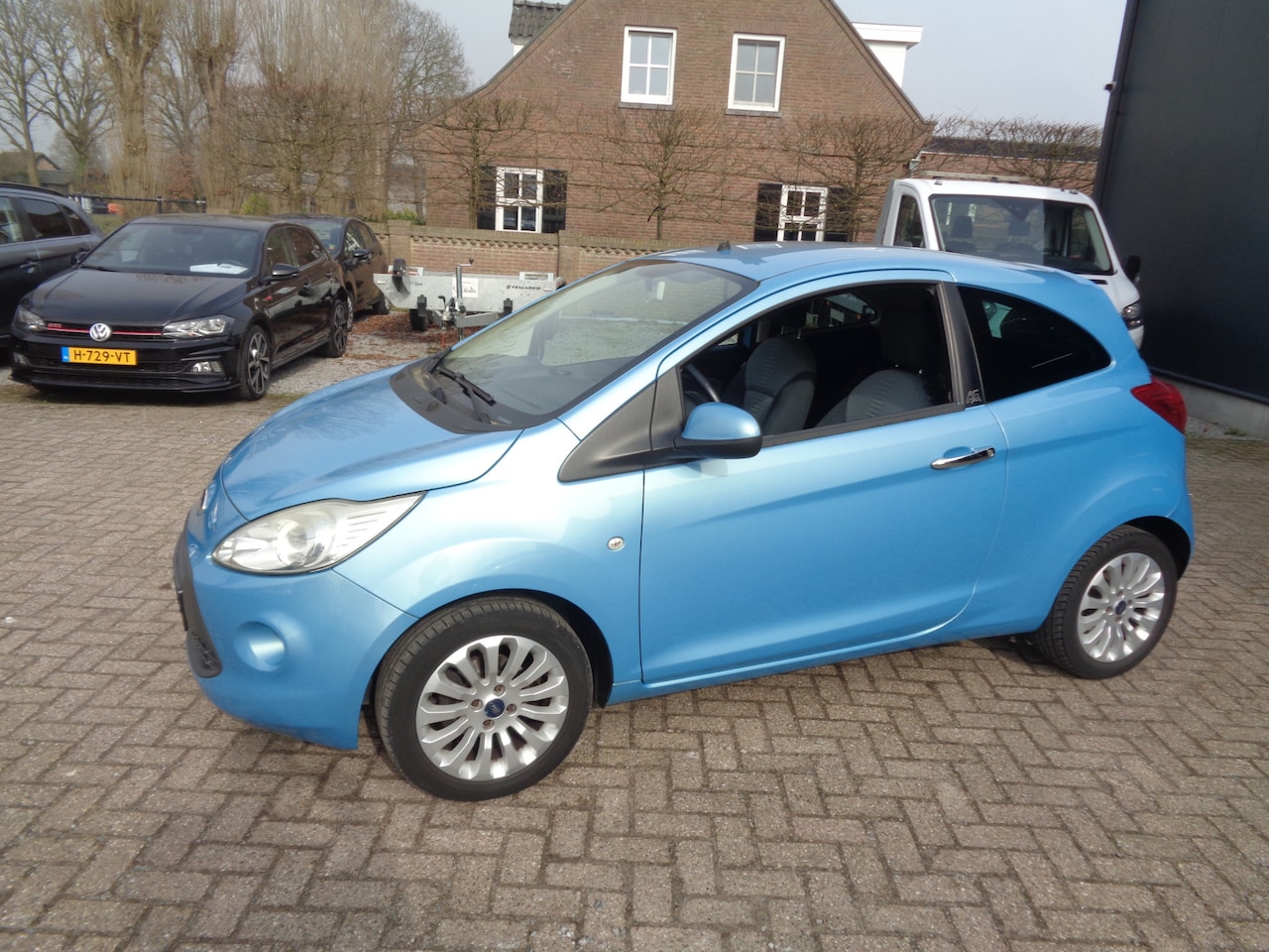 Ford Ka - 1.2 Titanium X start/stop Lmv, Elektrische ramen, Airco - AutoWereld.nl