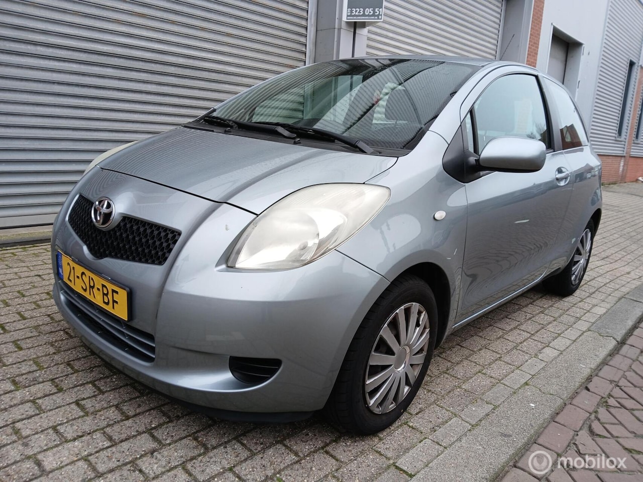 Toyota Yaris - 1.3 VVT-i Sol 1.3 VVTi Sol - AutoWereld.nl