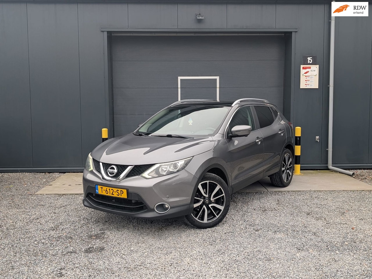 Nissan Qashqai - 1.2 Acenta 1.2 Acenta, NAP, AIRCO, PANO VAST - AutoWereld.nl