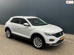 Volkswagen T-Roc - 1.5 TSI Sport*NL-AUTO*DSG*TREKHAAK