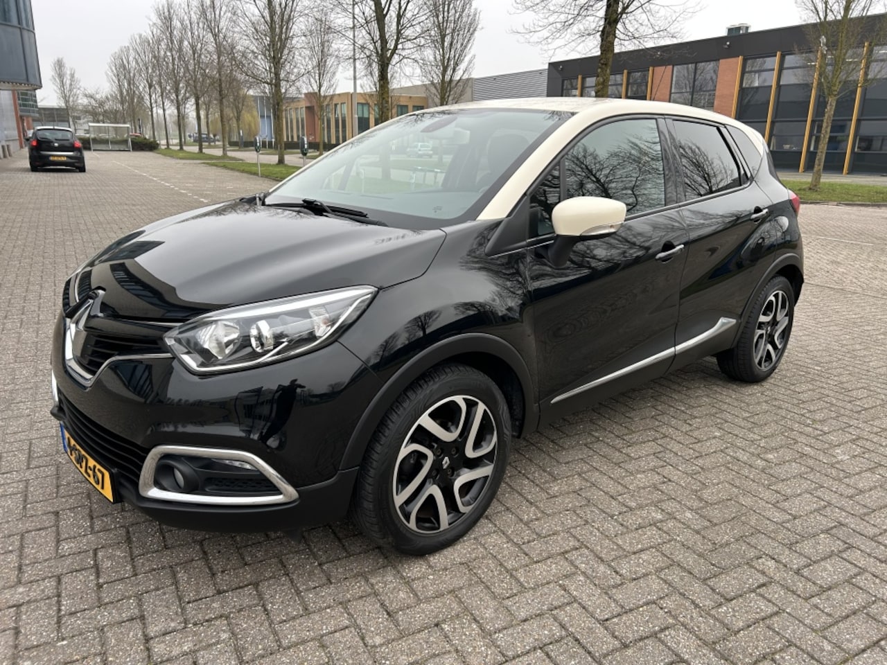 Renault Captur - 0.9 TCe Dynamique NAVI PDC CRUISE CLIMA NAP! - AutoWereld.nl