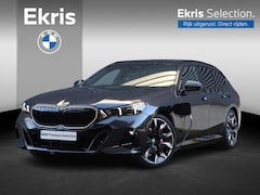 BMW 5-serie Touring - 530e | M Sportpakket Pro | Panodak | Trekhaak | Head-Up | Bowers & Wilkins | Driving Assis