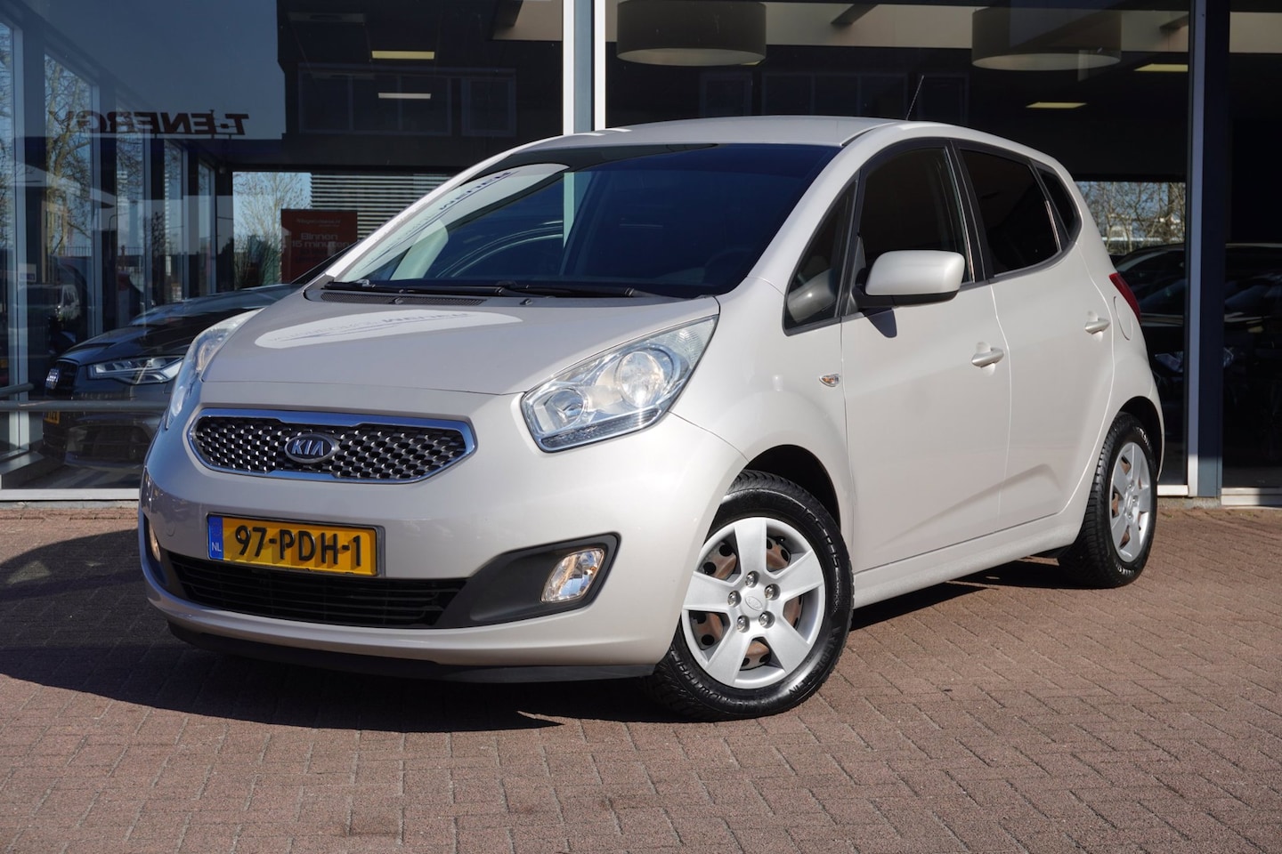 Kia Venga - 1.4 CVVT Seven 5deurs | Airco | Hoge instap | Elek. Pakket | Inruil mogelijk - AutoWereld.nl