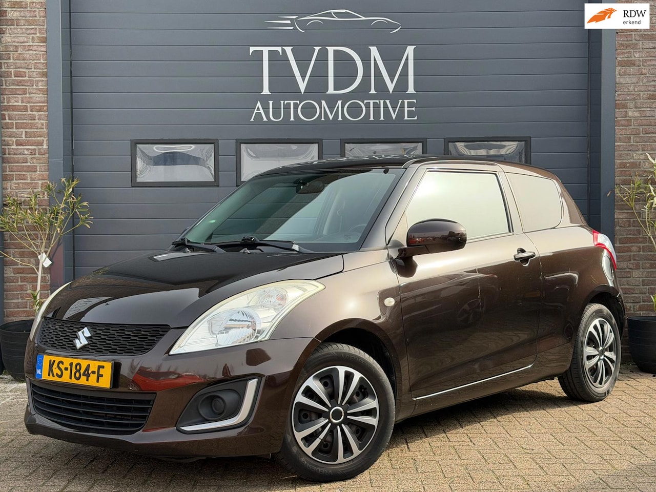 Suzuki Swift - 1.2 Base EASSS |AIRCO| CARPLAY| - AutoWereld.nl