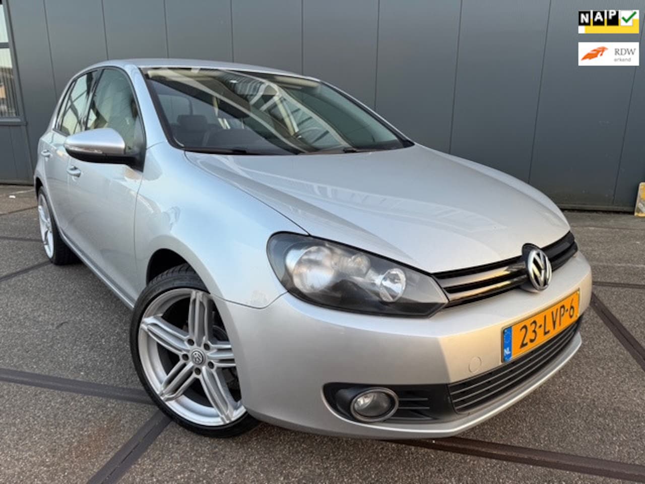 Volkswagen Golf - 1.2 TSI Tour | NW KETTING | NAP | CARPLAY | - AutoWereld.nl
