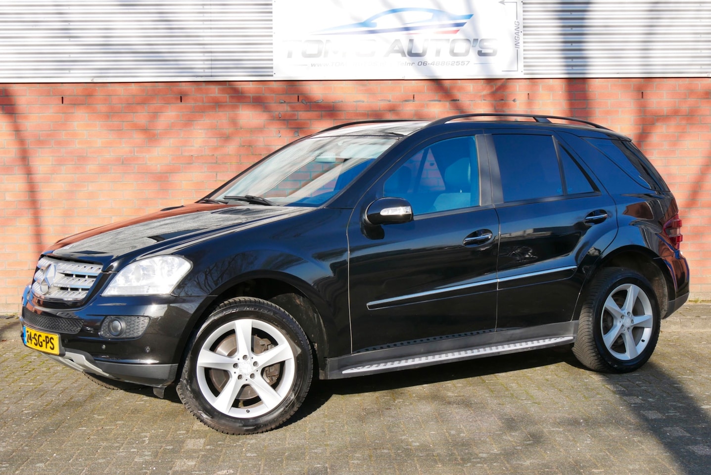 Mercedes-Benz M-klasse - 500 CarPlay. trekhaak. stoelverwm. zeer mooi. goed onderhouden - AutoWereld.nl