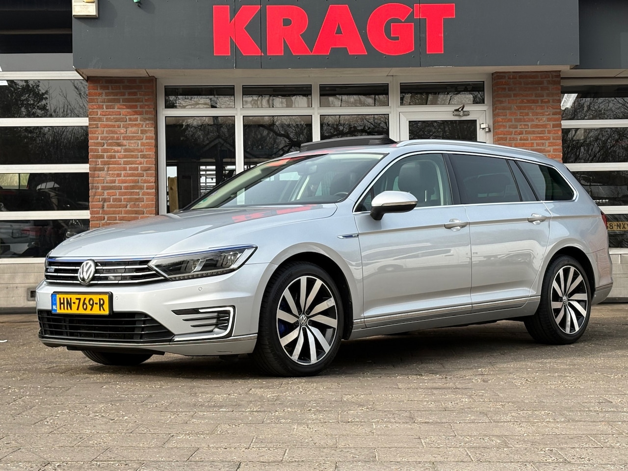Volkswagen Passat Variant - Highline 1.4 TSI GTE - Panodak - LED - Trekhaak - adapt. cruise - zeer compleet! - AutoWereld.nl