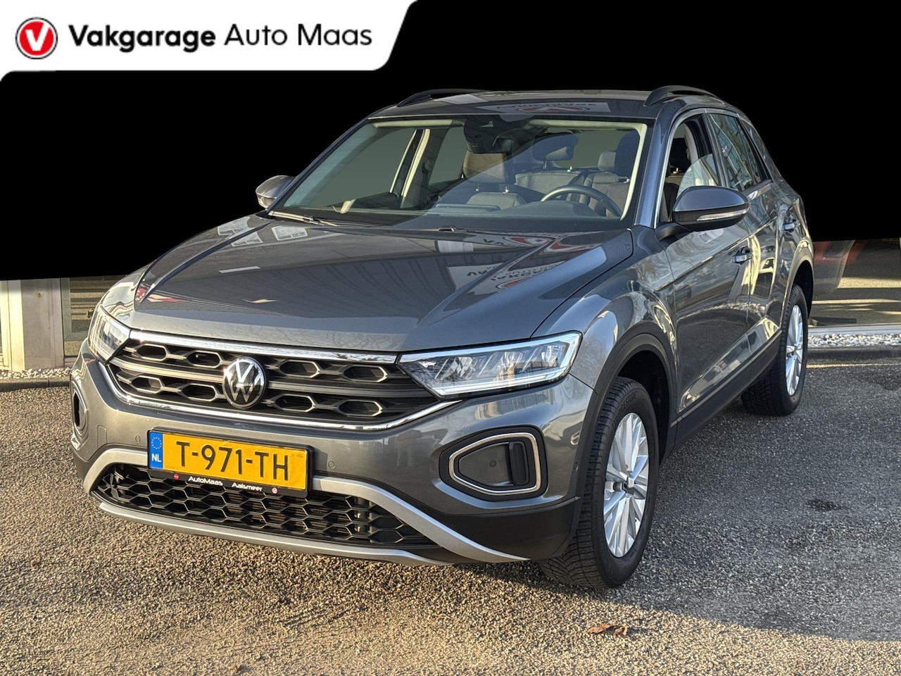 Volkswagen T-Roc - 1.0 TSI Life Navi/ Pakeersensoren/ Carplay/ Airco/ 1e eigenaar - AutoWereld.nl
