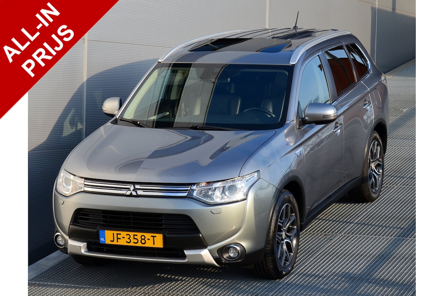 Mitsubishi Outlander - PHEV 2.0 INSTYLE PLUS 4WD | PLUG IN HYBRID | SoH 87%  | FULL OPTIONS | NIEUWE ACCU 2023 | - AutoWereld.nl