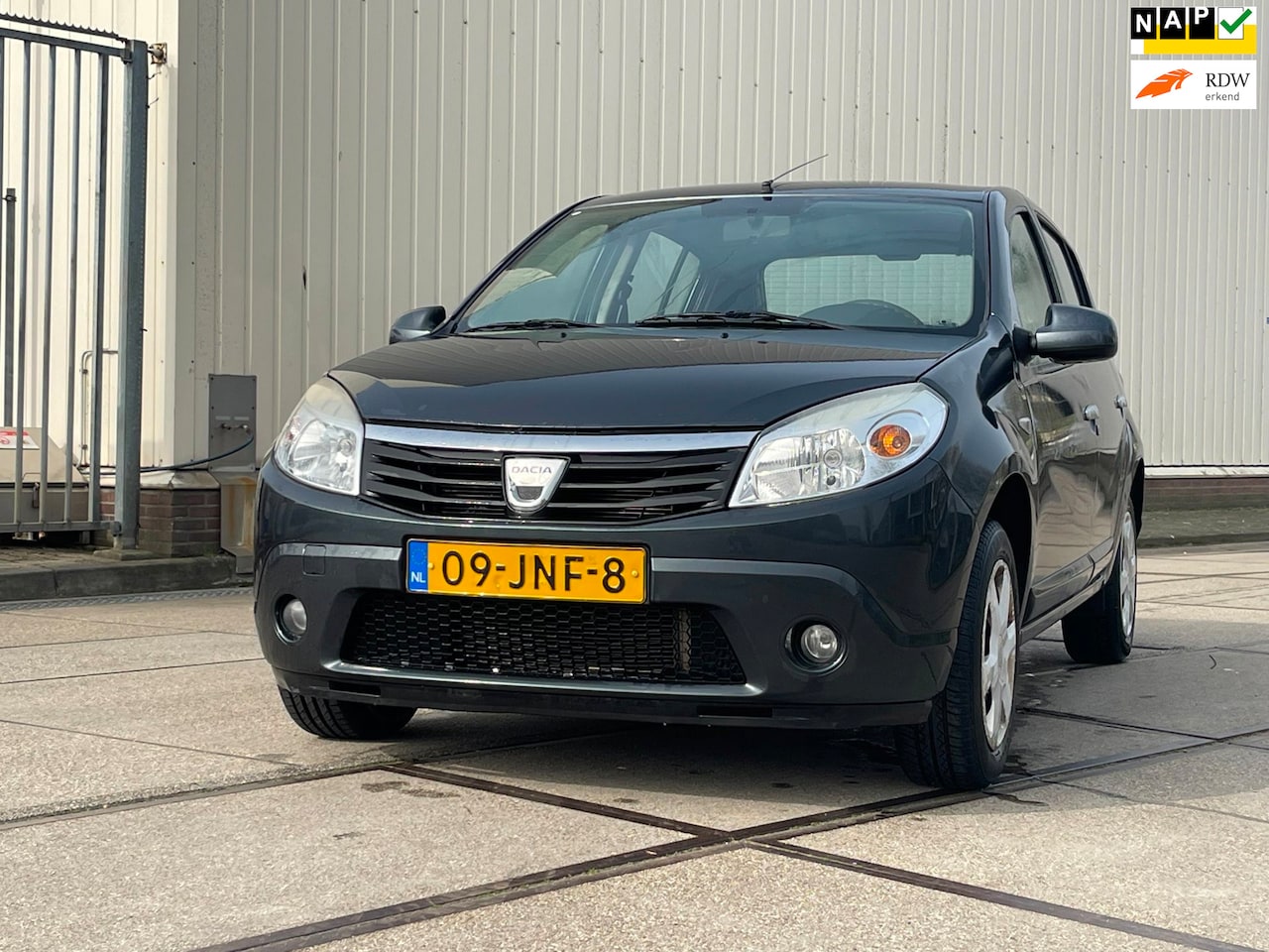 Dacia Sandero - 1.2 Lauréate 2009 5drs Airco Nap - AutoWereld.nl