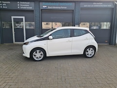 Toyota Aygo - 1.0 VVT-i x-play AUTOMAAT