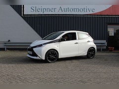Toyota Aygo - 1.0 VVT-I X-Fun Nette en goed onderhouden met Navigatie