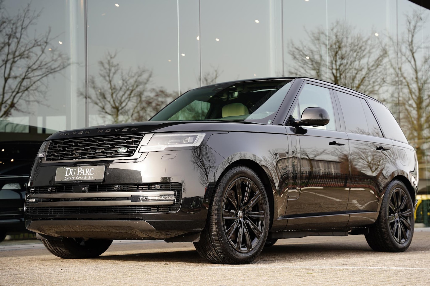 Land Rover Range Rover - P550 E Autobiography Perlino Leder / Meridian Signature / Elekt. Trekhaak - AutoWereld.nl