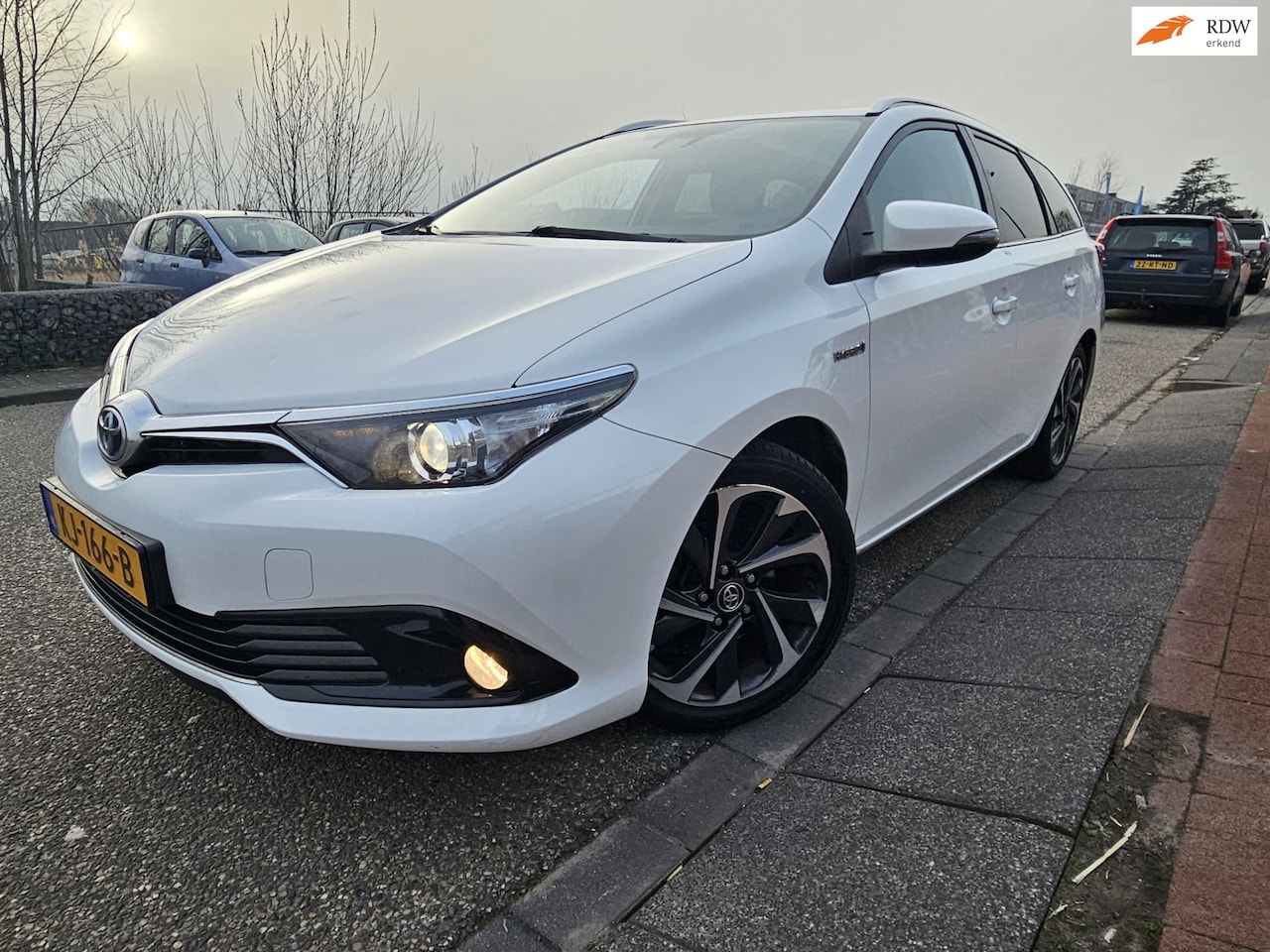 Toyota Auris Touring Sports - 1.8 Hybrid Lease GARANTIE - AutoWereld.nl