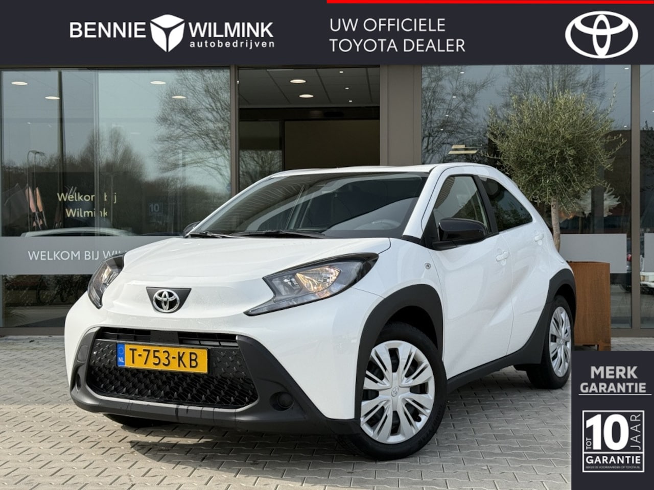 Toyota Aygo X - 1.0 VVT-i MT play 1.0 VVT-i MT Play - AutoWereld.nl