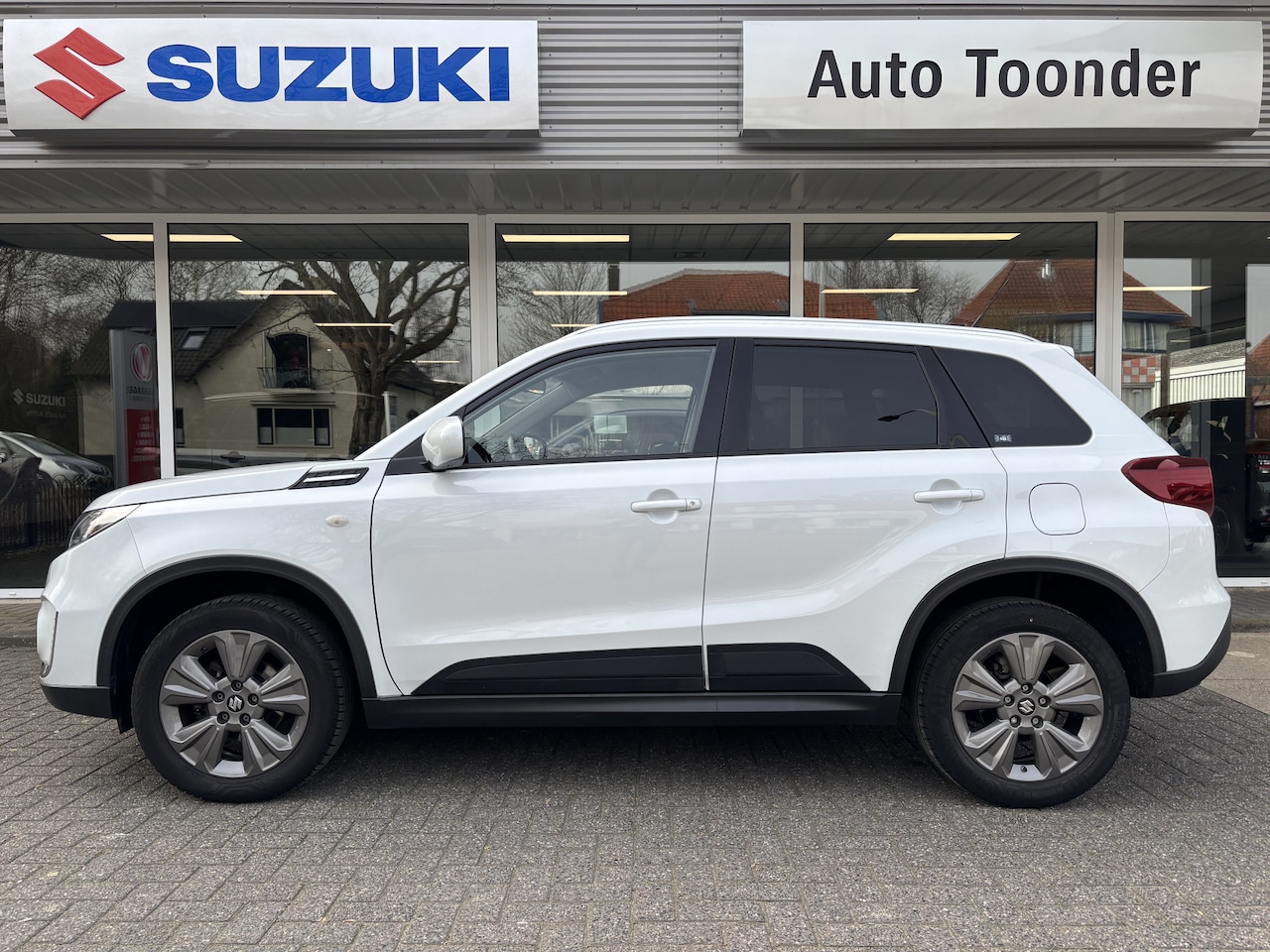 Suzuki Vitara - 1.4 Boosterjet Select Smart Hybrid/Trekhaak - AutoWereld.nl