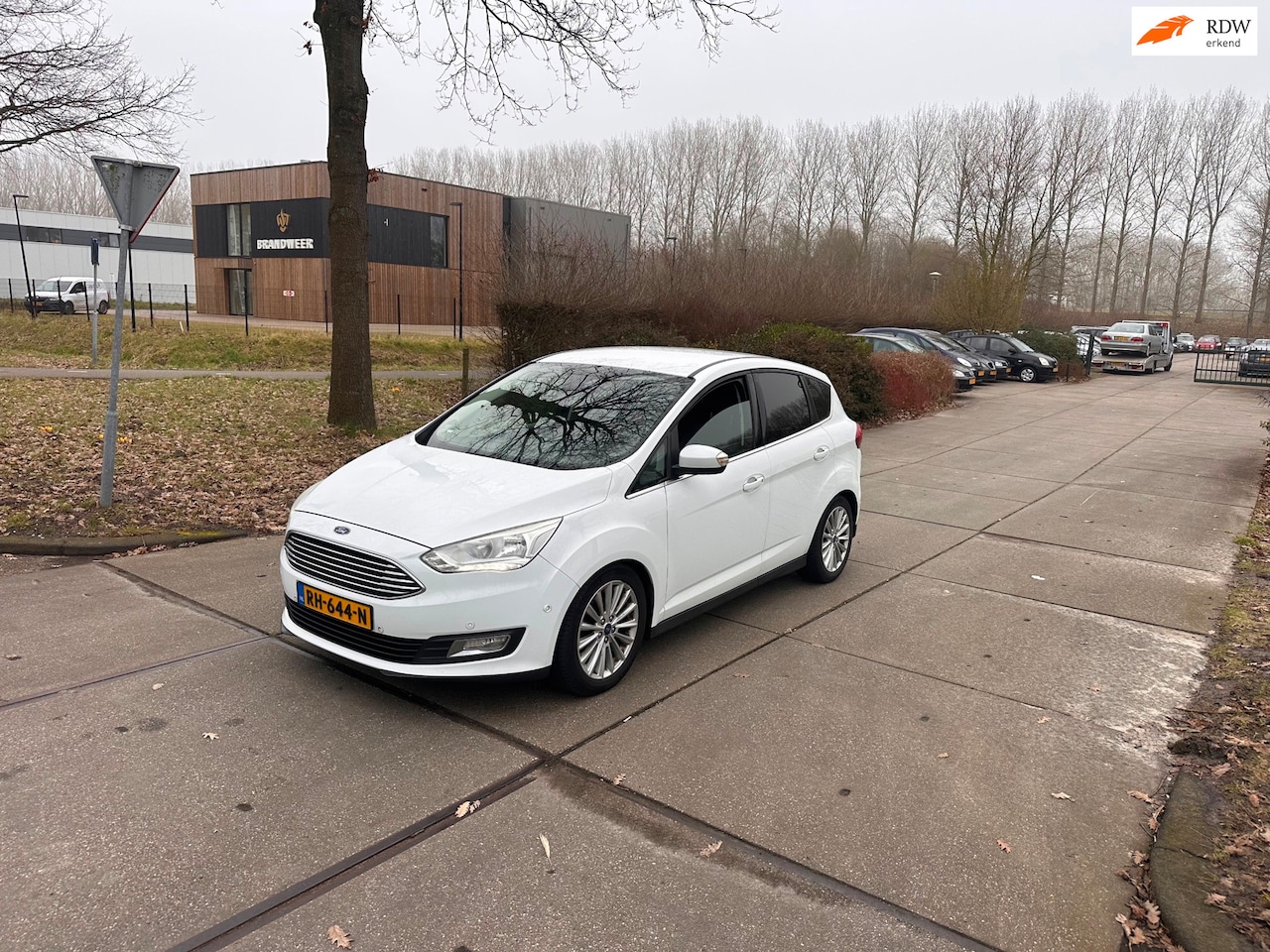 Ford C-Max - 1.0 Titanium Clima.Navi - AutoWereld.nl