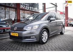 Volkswagen Touran - 1.4 TSI Highline | 7 persoons | Trekhaak | Parkeerhulp | Adaptieve cruise | App connect |