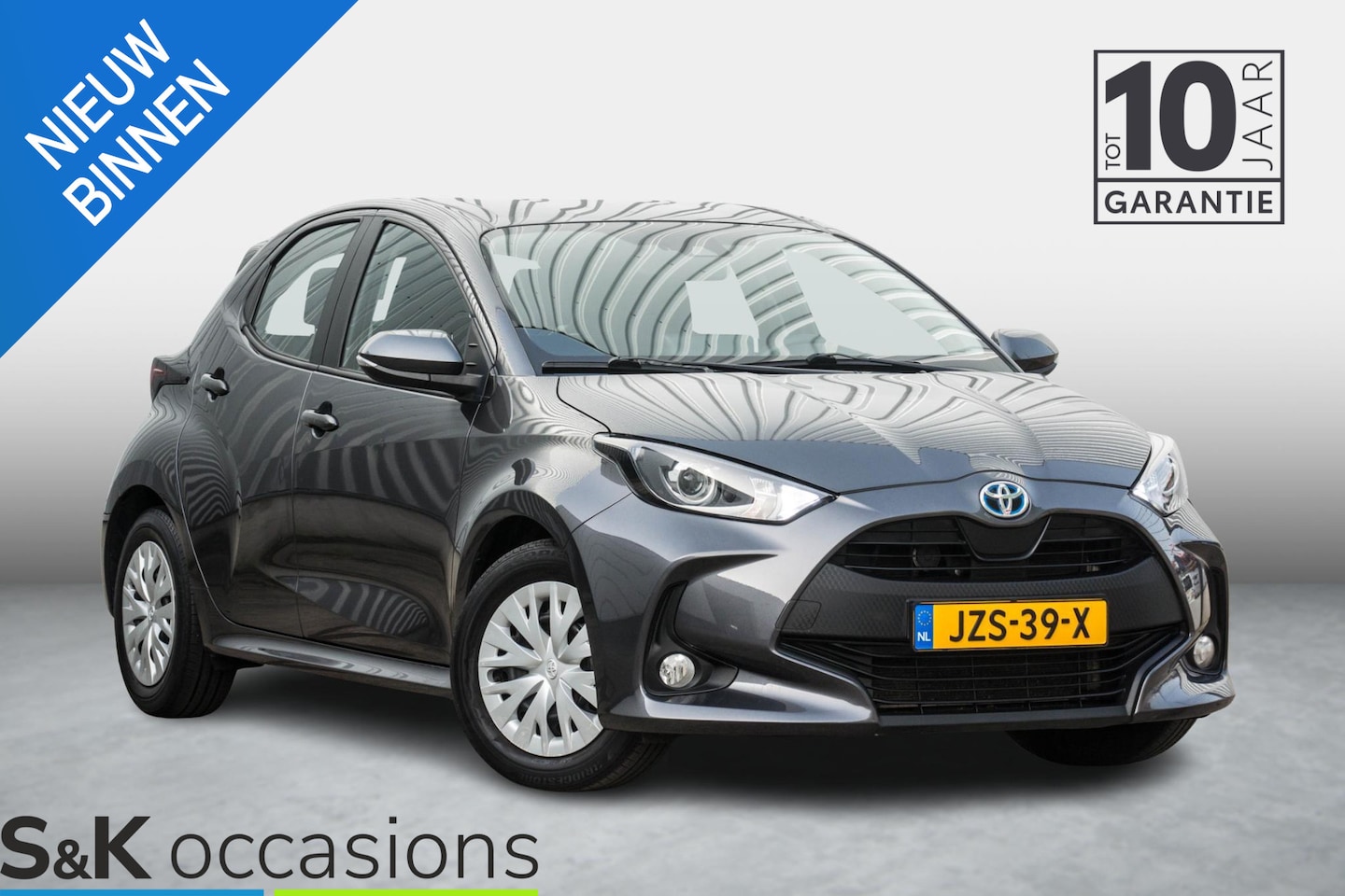 Toyota Yaris - 1.5 Hybrid 10 jaar Garantie NAVI Keyless ACC - AutoWereld.nl