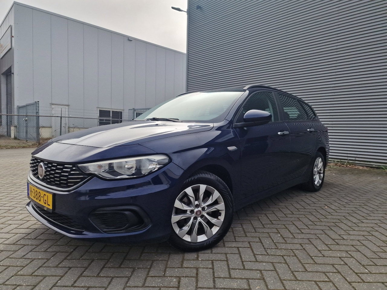 Fiat Tipo Stationwagon - 1.4 16v Popstar PSENSOR CRUISE 2 X SLEUTELS - AutoWereld.nl