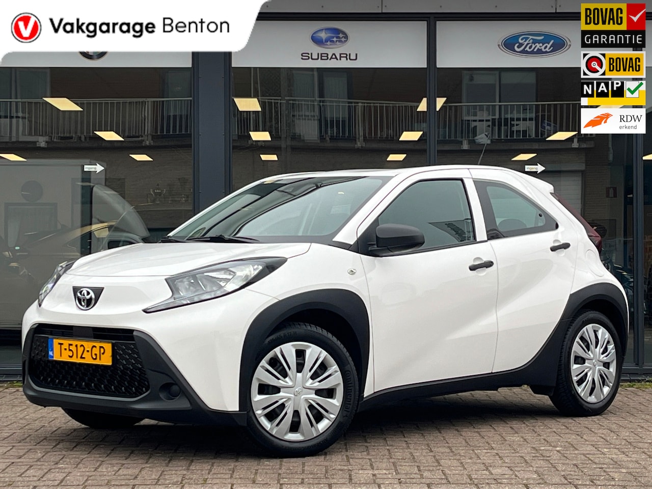 Toyota Aygo X - 1.0 VVT-i | All Season banden | Airco | Cruise Control | Lane Assist | Apple CarPlay | And - AutoWereld.nl
