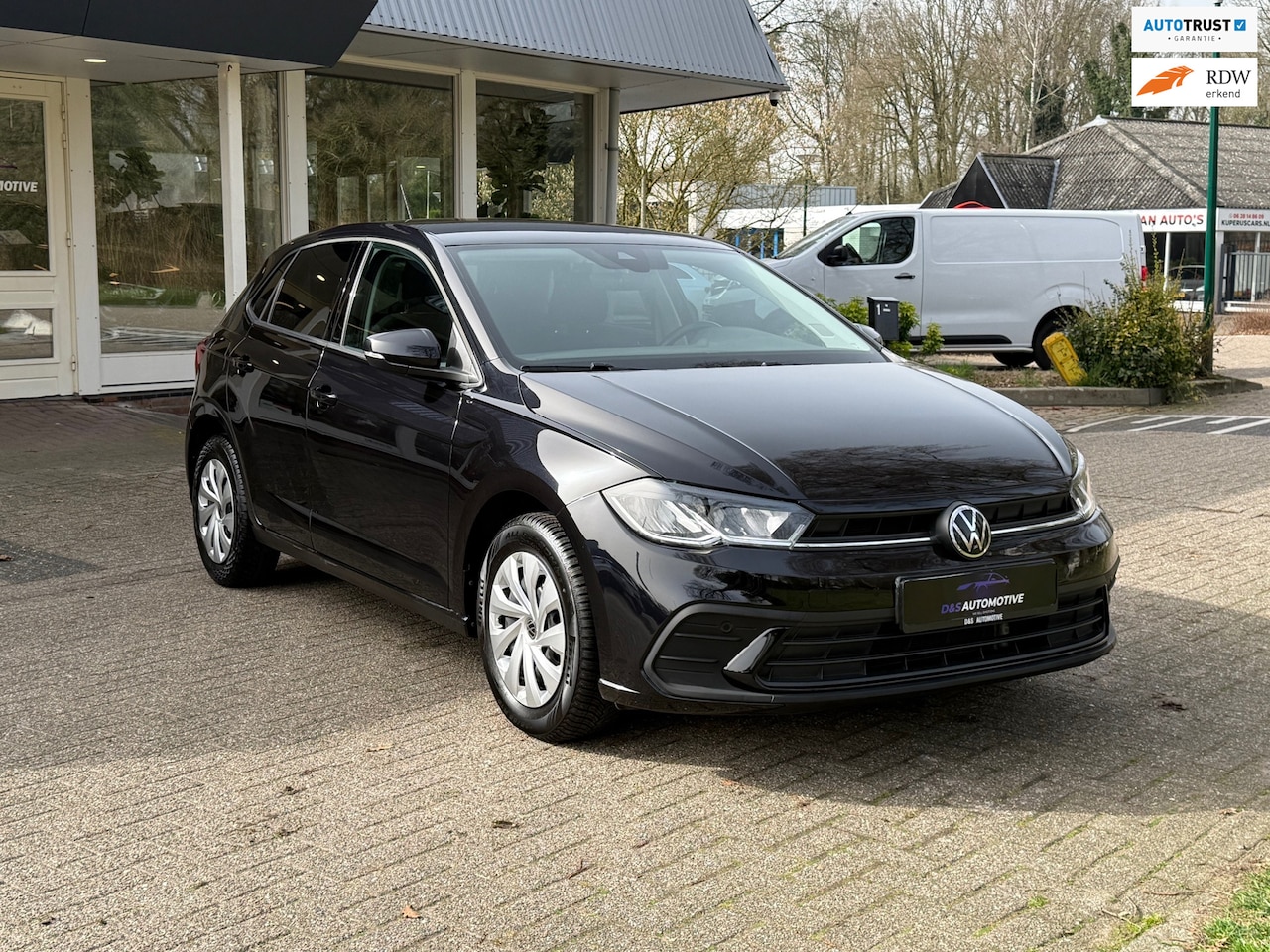 Volkswagen Polo - 1.0 TSI R-Line automaat/carplay/digitaldash,climat/camera - AutoWereld.nl