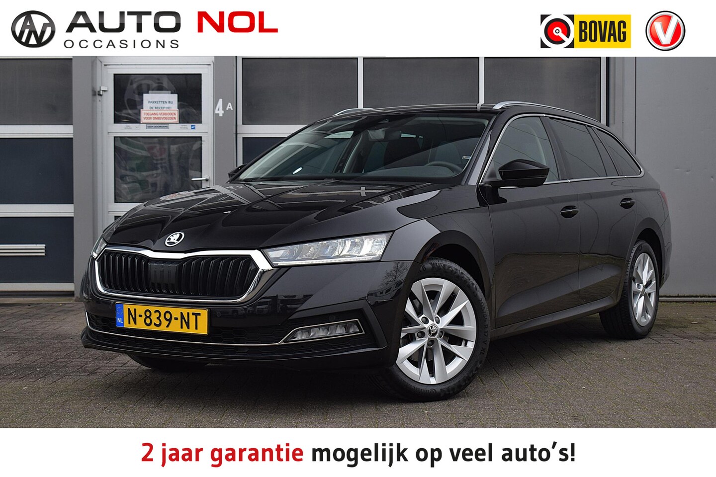Skoda Octavia Combi - 1.0 e-TSI Business Edition | Apple CarPlay | Stoelverw. | Camera | Sportstoelen - AutoWereld.nl