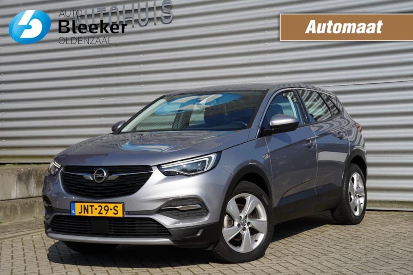 Opel Grandland - 1.2T 130pk Innovation Automaat Cruise Ecc Navi Camera - AutoWereld.nl