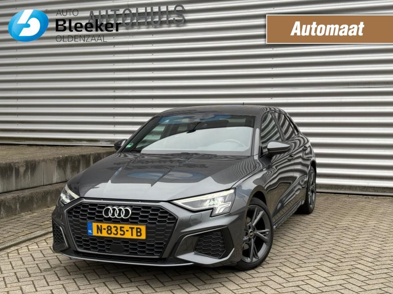 Audi A3 - 30 TFSI S-Edition Aut. Cruise Ecc Apple LED BO-audio Trekhaak NL-auto! - AutoWereld.nl