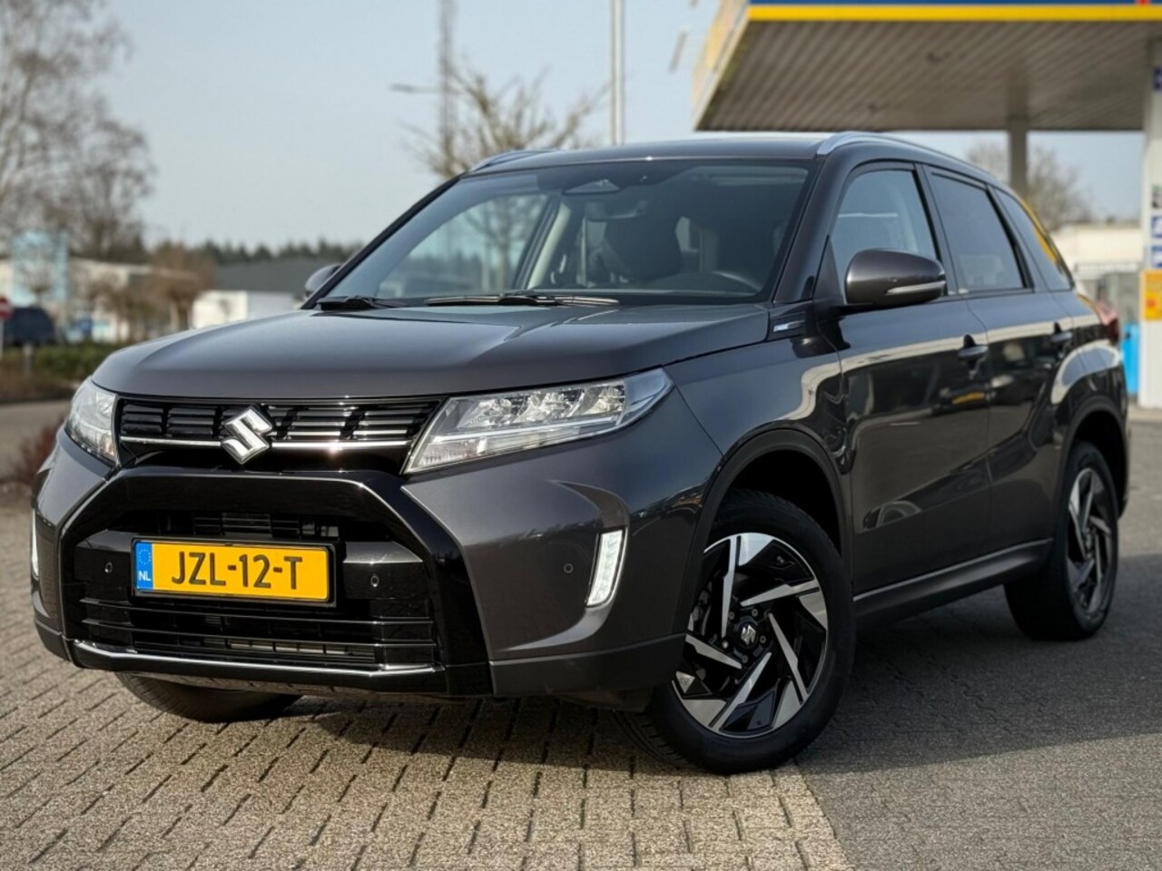 Suzuki Vitara - 1.5 HYBRID STYLE AUTOMAAT PANO CAMERA - AutoWereld.nl